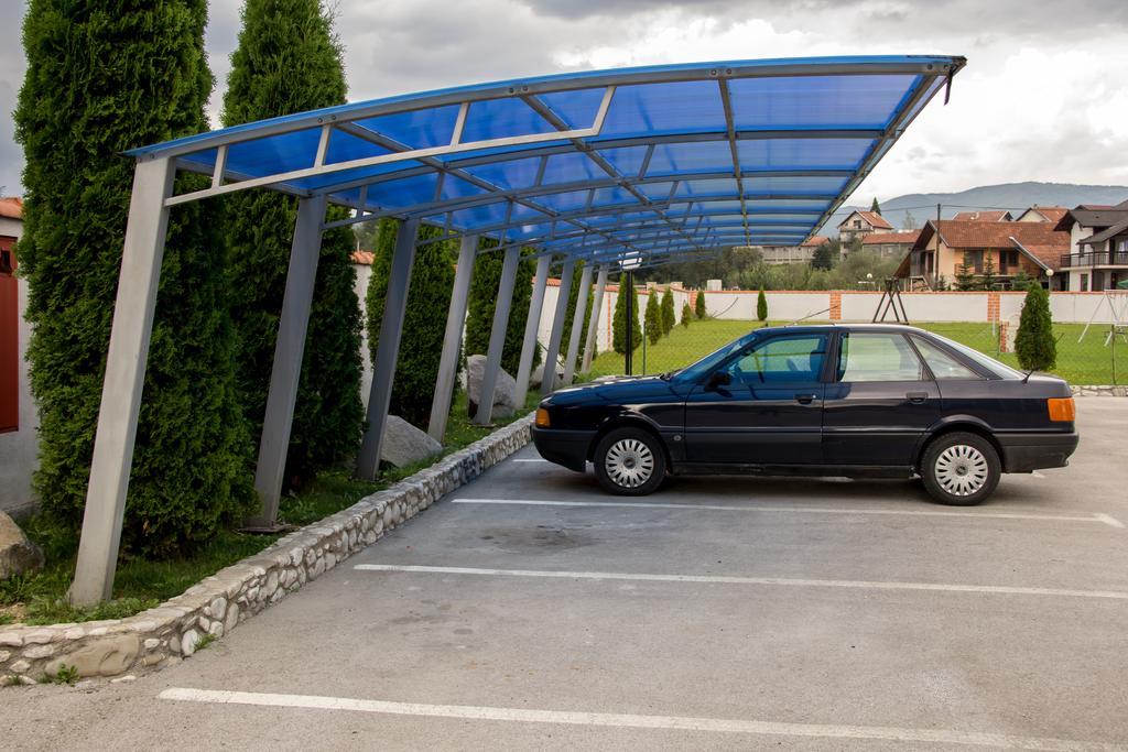 Motel Dani Nova Bila Eksteriør billede